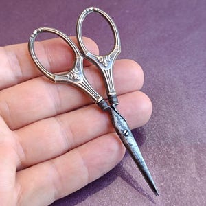 Ciseaux De Couture Anciens – Acier Fin Nogent – Fin XIXe Siècle – Antique Scissors France
