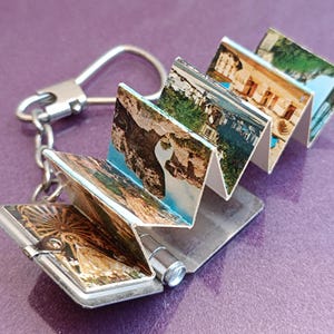 Cuenca sleutelhanger, toeristische postkaarten, ansichtkaarten Spanje, vintage ansichtkaarten, collectie ansichtkaarten, verzamelaars reizen souvenir, vintage sleutelhanger