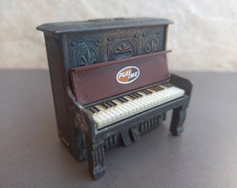 Vintage Playme Pencil Sharpener, Piano Sharpener, Spanish Pencil Sharpener, Antique Pencil Sharpener Collectible Stationery 1970