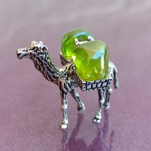 Olivine Silver Camel Figurine, Olivine Mineral, Camel Collection, Camel Figurine, Camel Statuette, Home Decor, Vintage Camel Figure