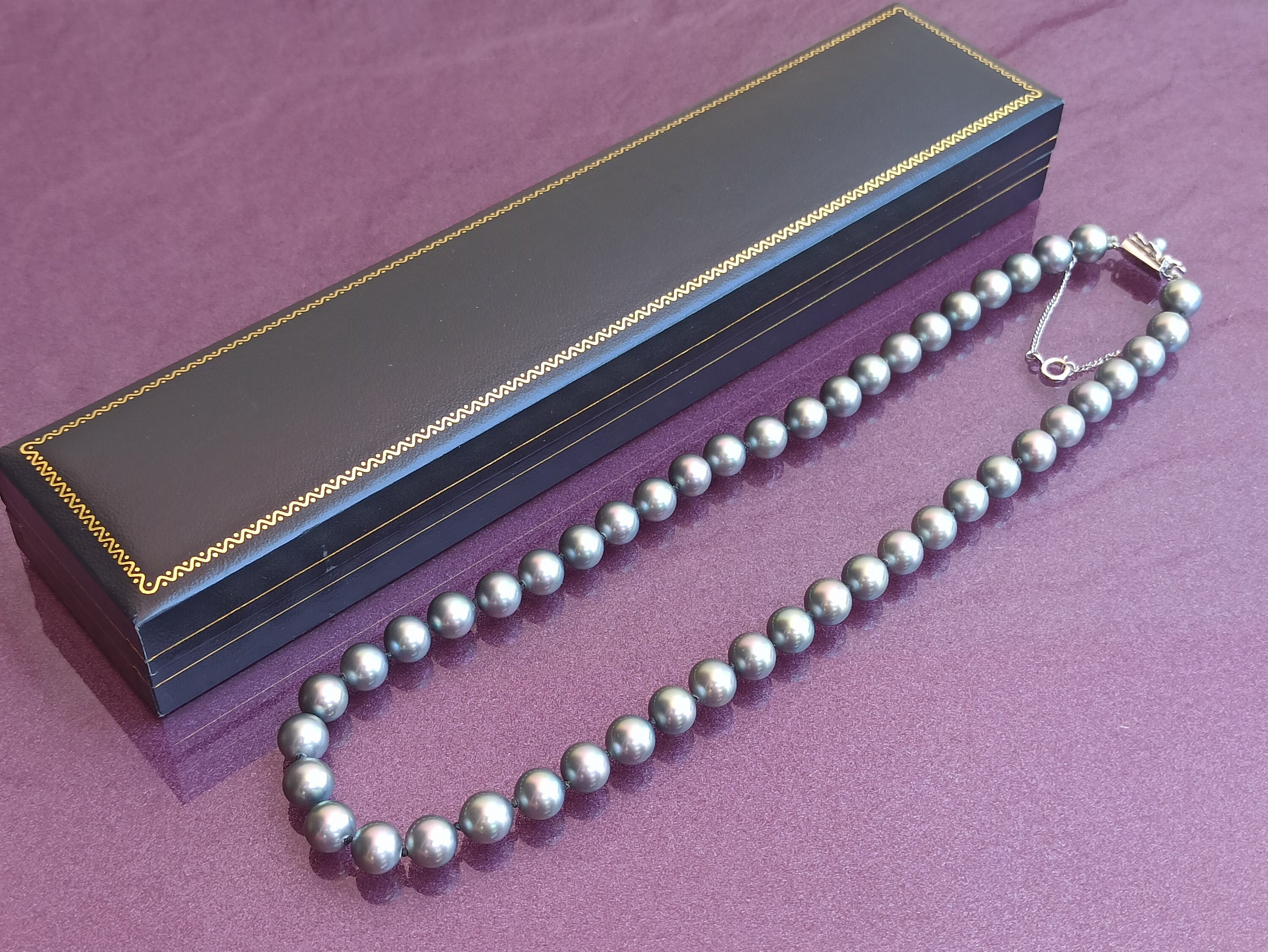 Authentique collier de 2 rangs de perles de majorque - Montres & Bijoux