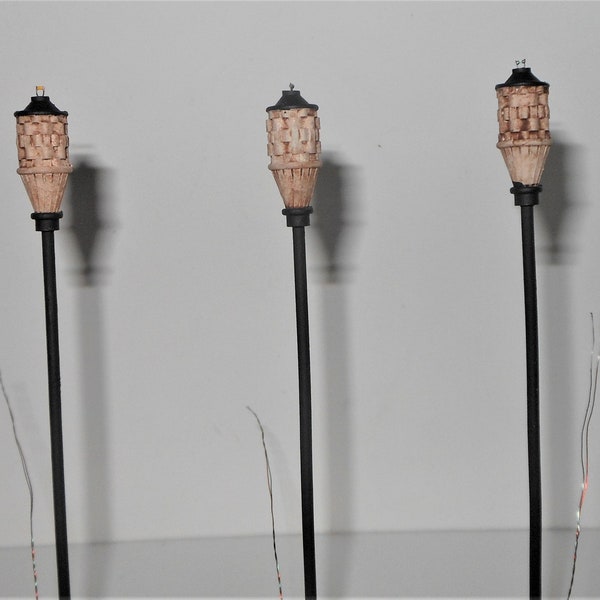 Tiki Torches with LEDs Quarter Inch Scale DIY kit Set of 3
