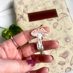 Mushroom earrings / Clay mushrooms / clay mushroom earrings / Polymer clay earrings/ Cottage core earrings / mushroom jewelry / Boho