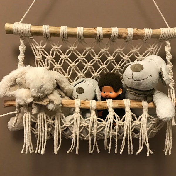 Hamac pour peluches ou livres en macramé / Rangement pour peluches ou livres en macramé