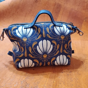 Mini Fabric bag zipper pouch. Cosmetic bag, small cosmetic pouch, gift for women makeup bag, handmade gift Magical flowers