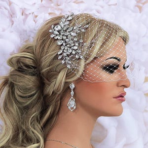 Bridal Hair Comb with Birdcage Veil, Wedding Bird Cage Veil, Bridal Headpiece, Blusher Veil, Wedding Hair Accessories for Modern Bride