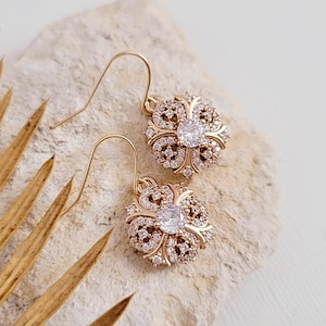 Vintage Style Flower Earrings, Victorian-Inspired Jewelry for Brides, Bridesmaids Gift Jewelry, Earrings for Mother of the Bride, Groom