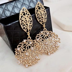 Floral Earrings, Gold Leaf Earrings for Bride, Bridesmaids, Tree of Life Jewelry, Nature Inspired Floral Tree Branch Earrings, Gift for Her