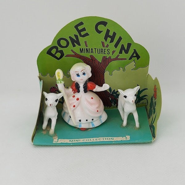 Vintage Made in Taiwan Miniature Bone China Little Bo Peep with Sheep Figurines on Original Card NIB, #586