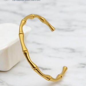 S9999 Silver Bangle Featuring Bamboo Leaves - Artisan