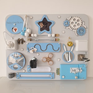 Busy board sensory activity table for kids, Pannello sensoriale Montessori educativo per sviluppo di attività nei bambini (Light Blu)