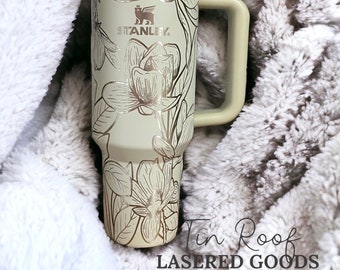 Magnolia Floral Engraved Personalized 40 oz Stan or Super Dupe Travel Tumbler with Handle