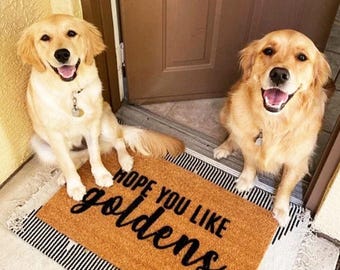 Golden Retriever Doormat  Outdoor Welcome Rug with Paw Print for Pet Lovers  Puppy Gifts
