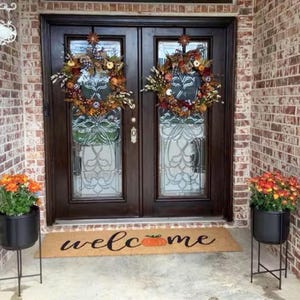 Welcome Pumpkin Doormat  Personalized Flocked Coir Mat for Fall Decor  Halloween Thanksgiving Outdoor Rug