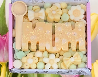 Mum/ Nan box Wax melt gift set / large letters wax melt / SCOOPIES/ comes with scoop /birthday gift/ wax melt gifts/ thank you gifts