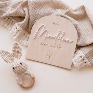 Plaque personnalisée faire-part de grossesse - panneau en contreplaqué botanique pour bébé, accessoire photo en arche