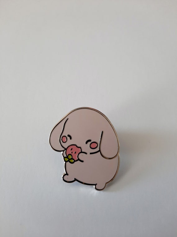 Bunny Emaille Pin