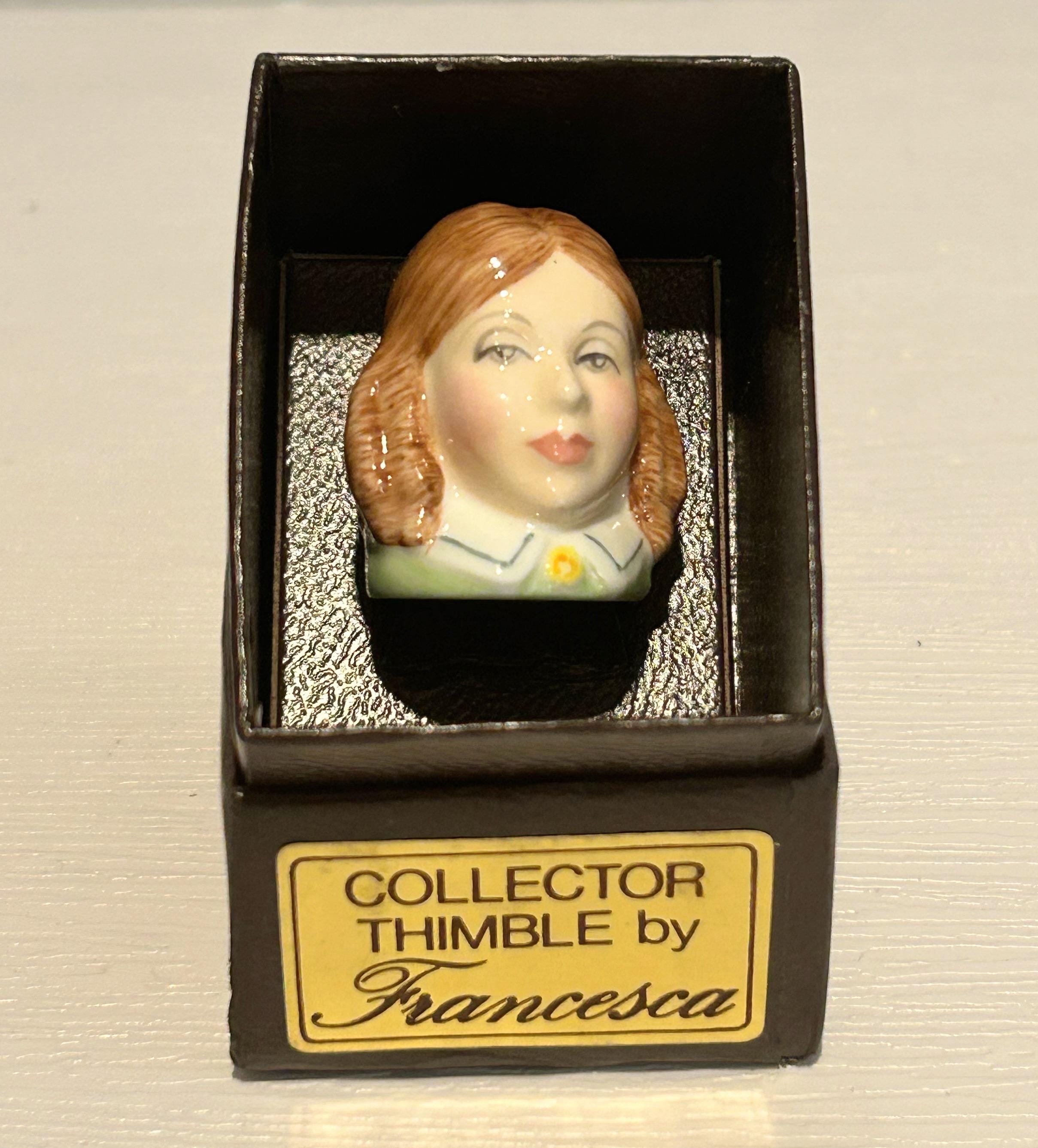 【1976年製】フランチェスカ／イギリス製 ボーンチャイナ 女性 陶器製人形 1976年製】フランチェスカ／イギリス製 ボーンチャイナ 女性