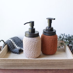 Mason Jar Soap Dispenser, Crochet Mason Jar Cover, Soap Pump, Lotion Dispenser, Kitchen Decor, Bathroom Decor, Foam or Liquid Dispenser