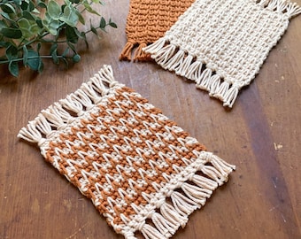 Crochet Mug Rug Pattern, Crochet Coaster Pattern, Modern Home Decor, Quick Crochet Pattern, Mug Rugs With Fringe, Handmade Home Decor, PDF