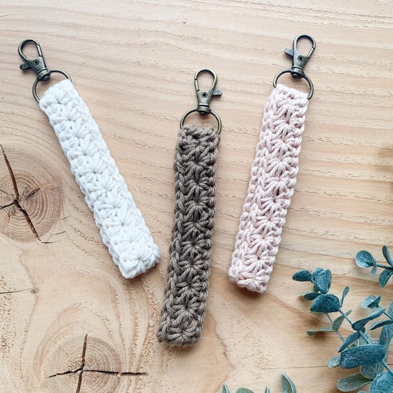 CROCHET PATTERN, Boho Wristlet Pattern, Crochet Keychain Pattern, Beginner Friendly Crochet Pattern, Cotton Yarn Stash Buster, PDF Download