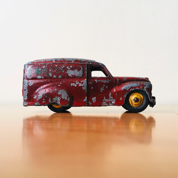 Dinky Toys Camion Ford Nestlé 250 - Collection