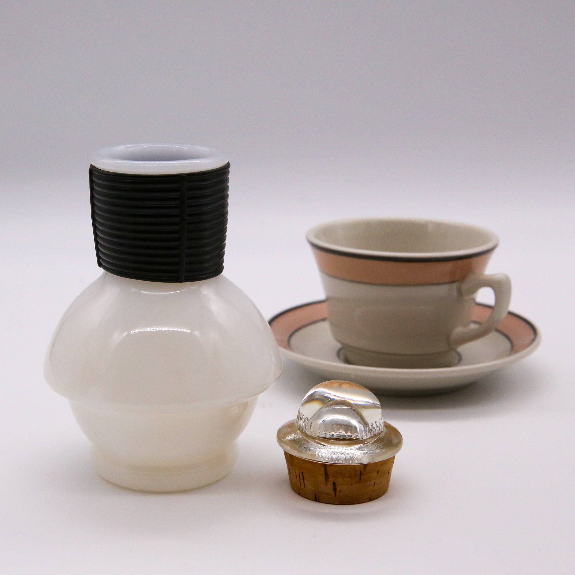 Vintage Mckee Glasbake 