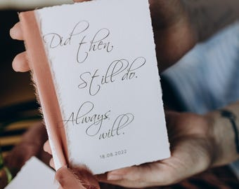Libros de renovación de votos, juego de 2, tarjeta de aniversario "We Still Do" con cinta de seda.