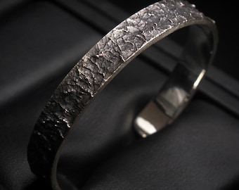 Brazalete de magma Attritus