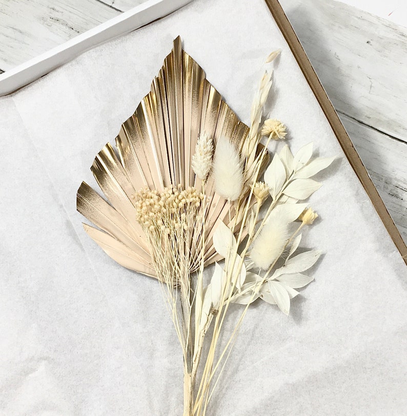 Latte / Cappuccino Palm Spear White Dried Flowers Cake Topper Cake Decorations Flower Arrangement image 4