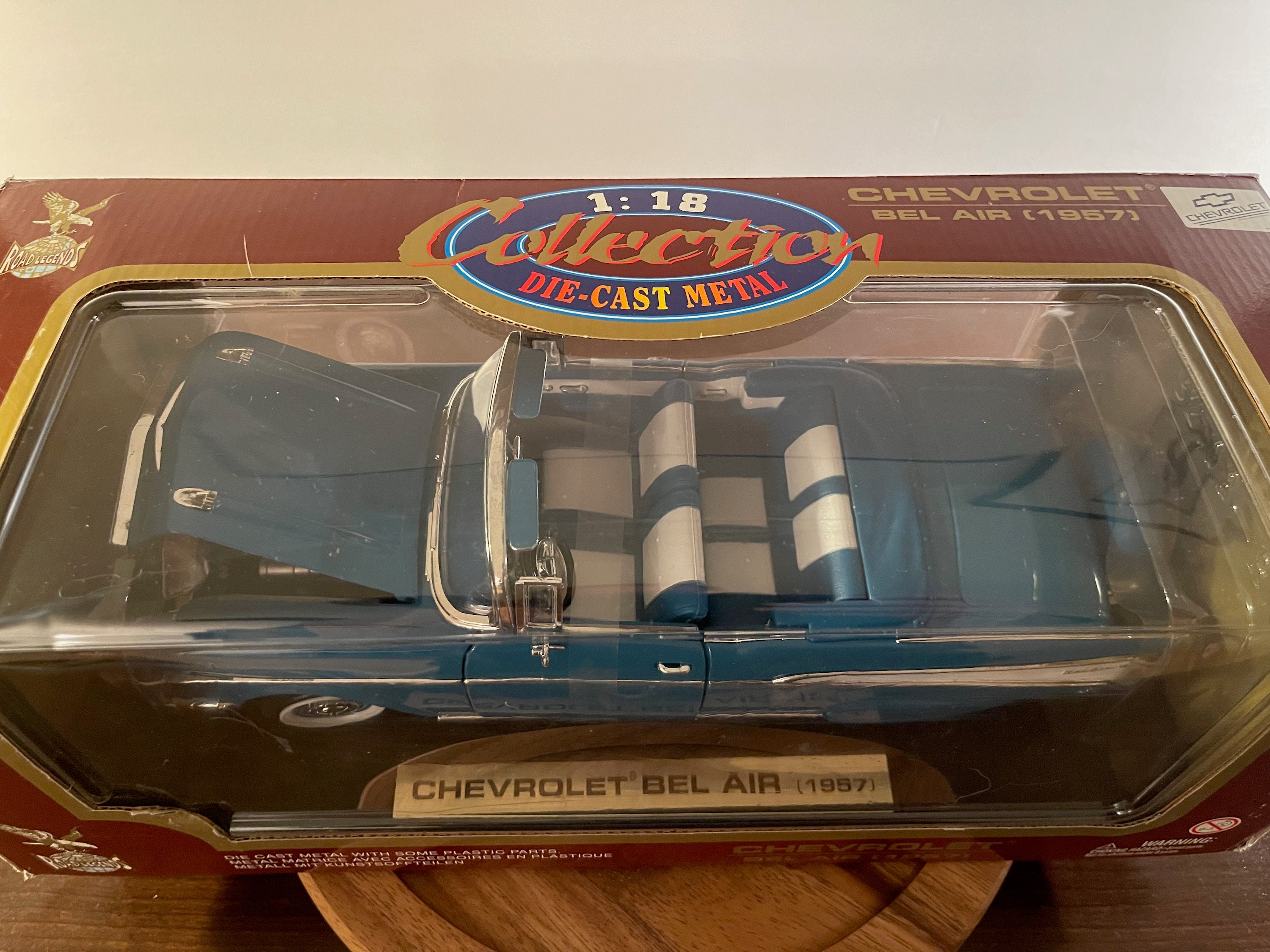 1957 Chevrolet Bel Air Convertible | 1:18 Scale | Road Legends