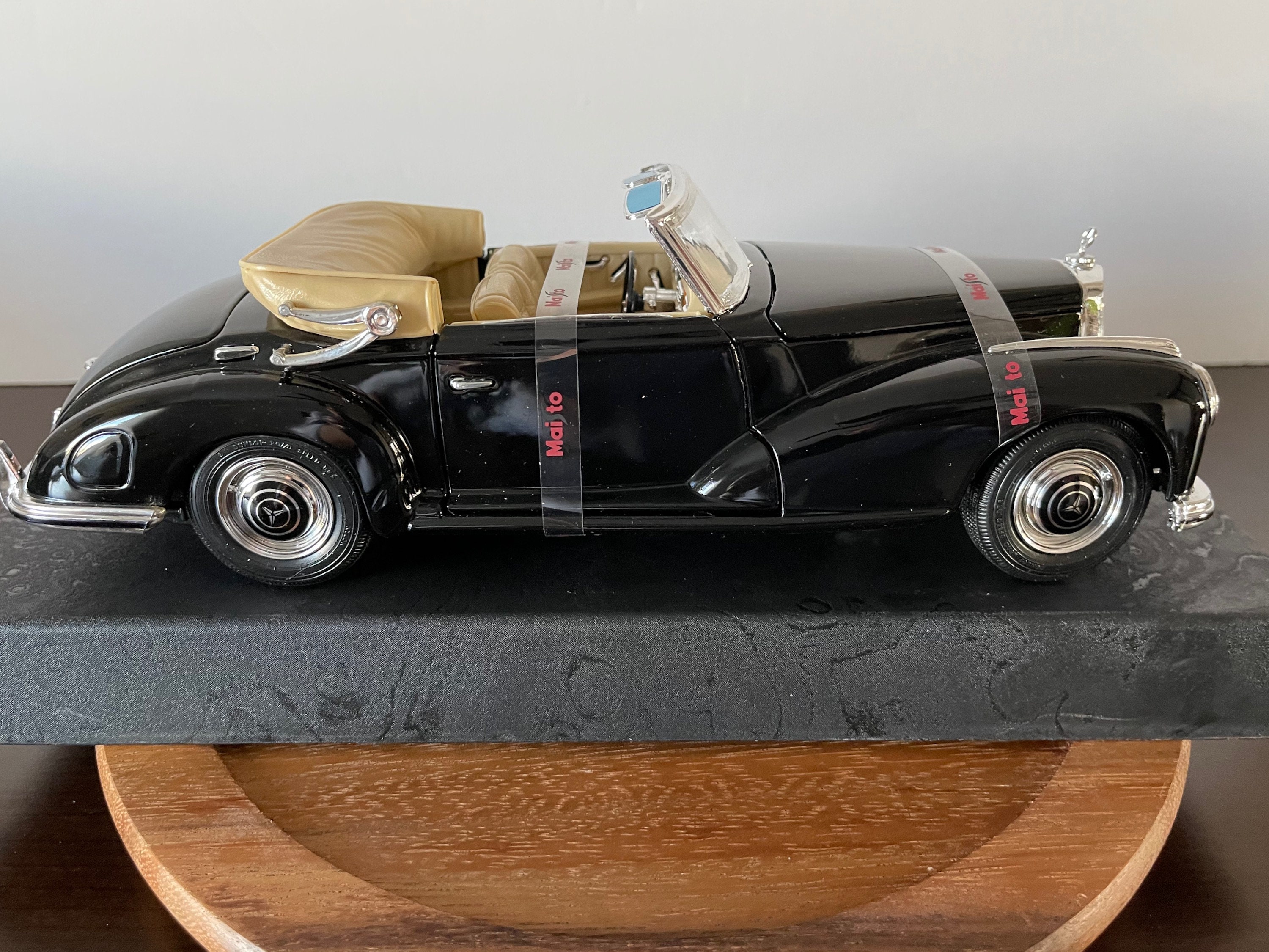 1955 Mercedes Benz 300S Special Edition | Die Cast Metal | Maisto
