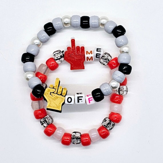 Middle finger deals bracelet