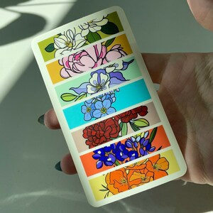 Gestapelte Blumen Aufkleber, wasserdichte Aufkleber, Regenbogen Original-Kunst, klar Aufkleber