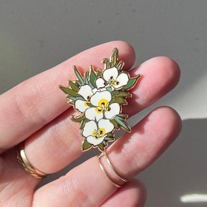 Sego Lily Pin, Hard Enamel Pin, Utah State Flower Artwork, Original Art, Botanical Pin