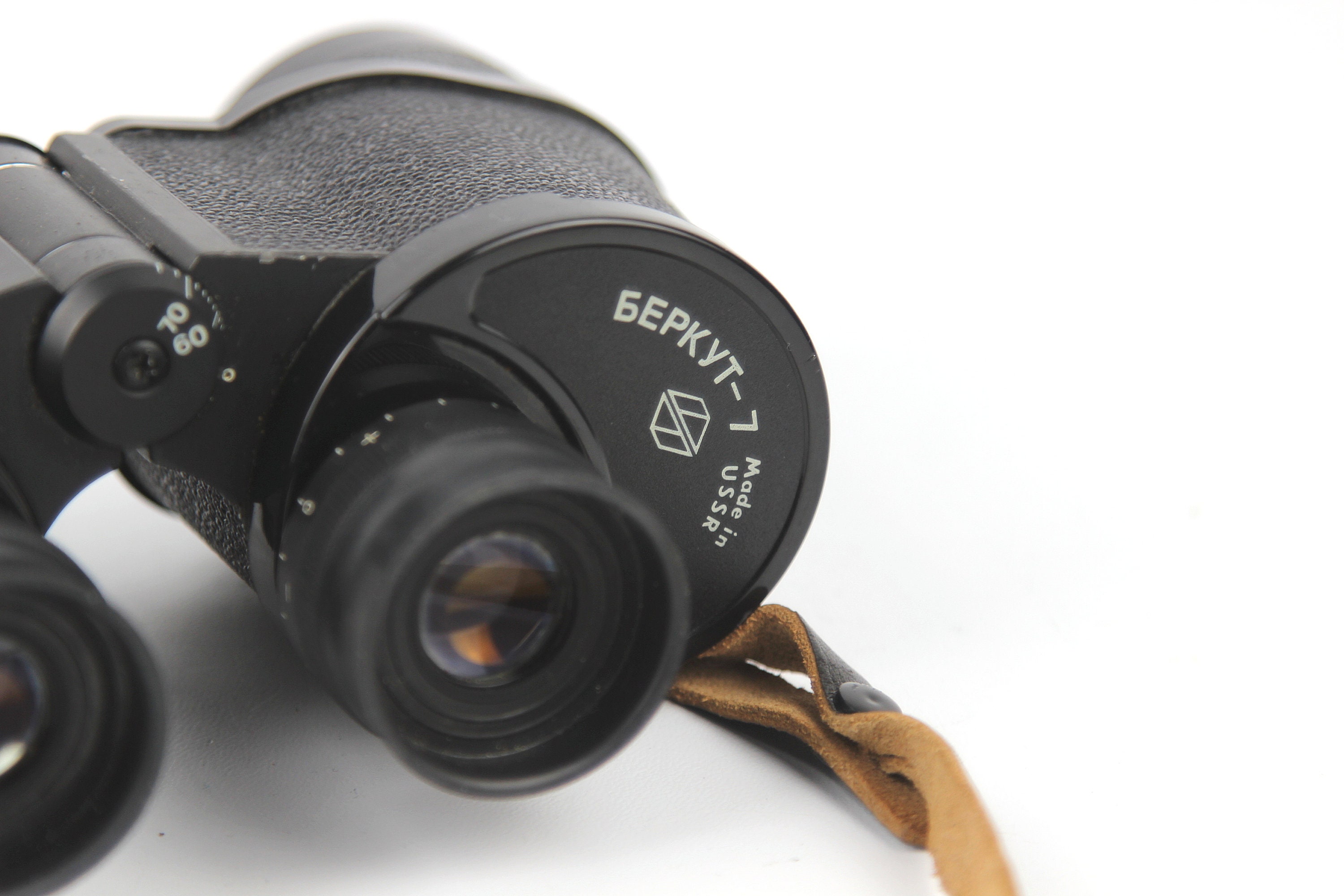 ソビエトフィールド双眼鏡 BINOCULAR BP 7 x 35 Berkut プリズム双眼鏡 