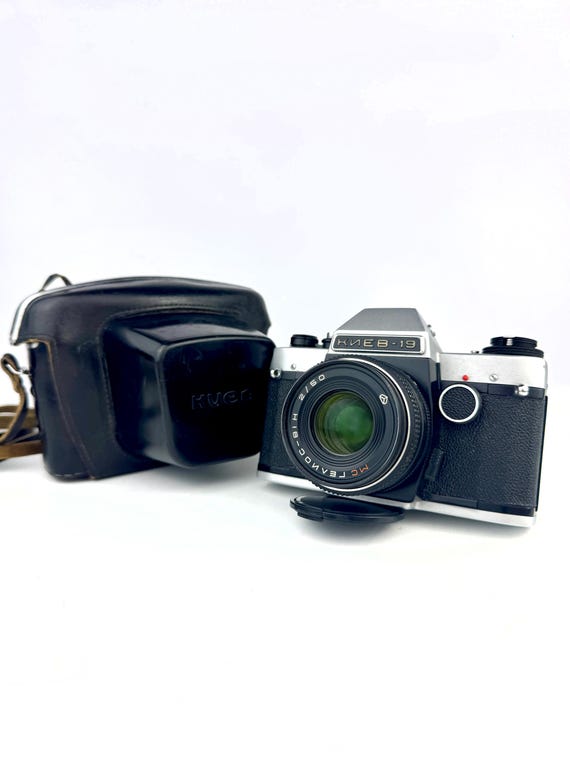 Vintage Soviet KIEV 19 Camera Helios-81H (81N) 50mm f2 SLR