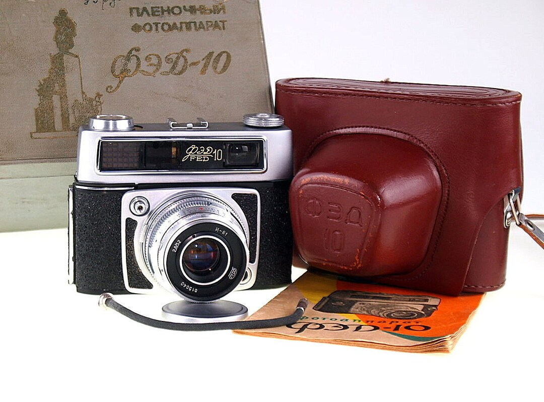 Soviet Small Format Rangefinder Camera FED - 10 Lens INDUSTAR - 61