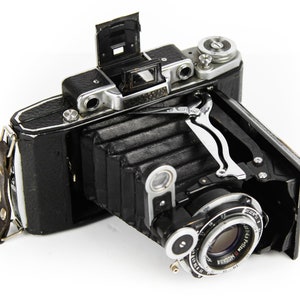Camera MOSKVA  - 2 Camera MOSKWA - 2 Lens INDUSTAR - 23 (4,5 / 110) Medium format  6 x 6; 6 x 9  Rangefinder camera Made in Ussr