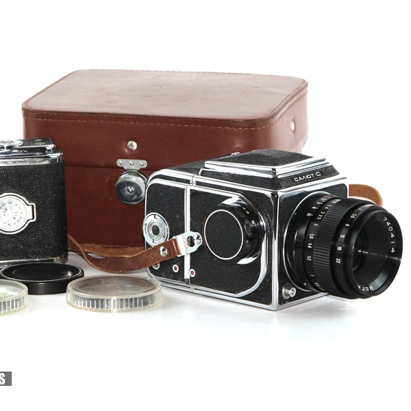Soviet camera 6x6 SALUT - S Lens VEGA - 12B (2.8/90) Medium Format UssR