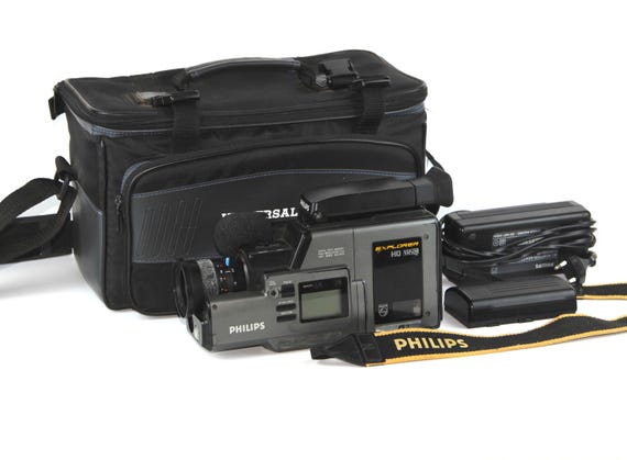 タッチタッチ　ＰＨＩＬＩＰＳ　高速エスパー　カメラ持ち Film Cinema Filming Apparatus Video Camera PHILIPS VKR 6865 Lens