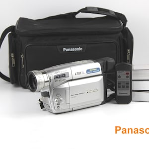 Film Cinema Filming  apparatus Video Camera PANASONIC NV -Vz10En Lens Digital ZOOM 22X  Made in Japan