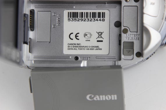 Film Cinema Filming Apparatus Video Camera CANON DC 95 E Film Cinema Filming Apparatus Video Camera CANON DC 95 E