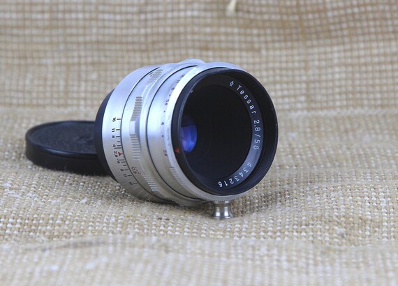 Lens Carl Zeiss Jena Tessar (2.8 / 50) Mount for Camera Praktina