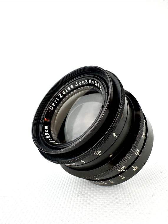 Objectif Carl Zeiss Jena Biotar 5,8 cm f/2 rouge monture en T pour appareil photo EXAKTA France - Canada