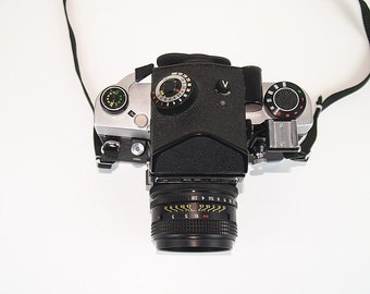 ソビエト製KIEV-60 TTL 6x6中判カメラ、MC Volna-3 80mm f/2.8