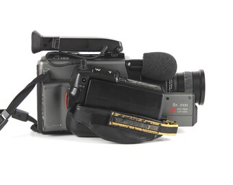VINTAGE PHILIPS VKR6830/00 Videokamera VHS-C EUR 79,99 - DE