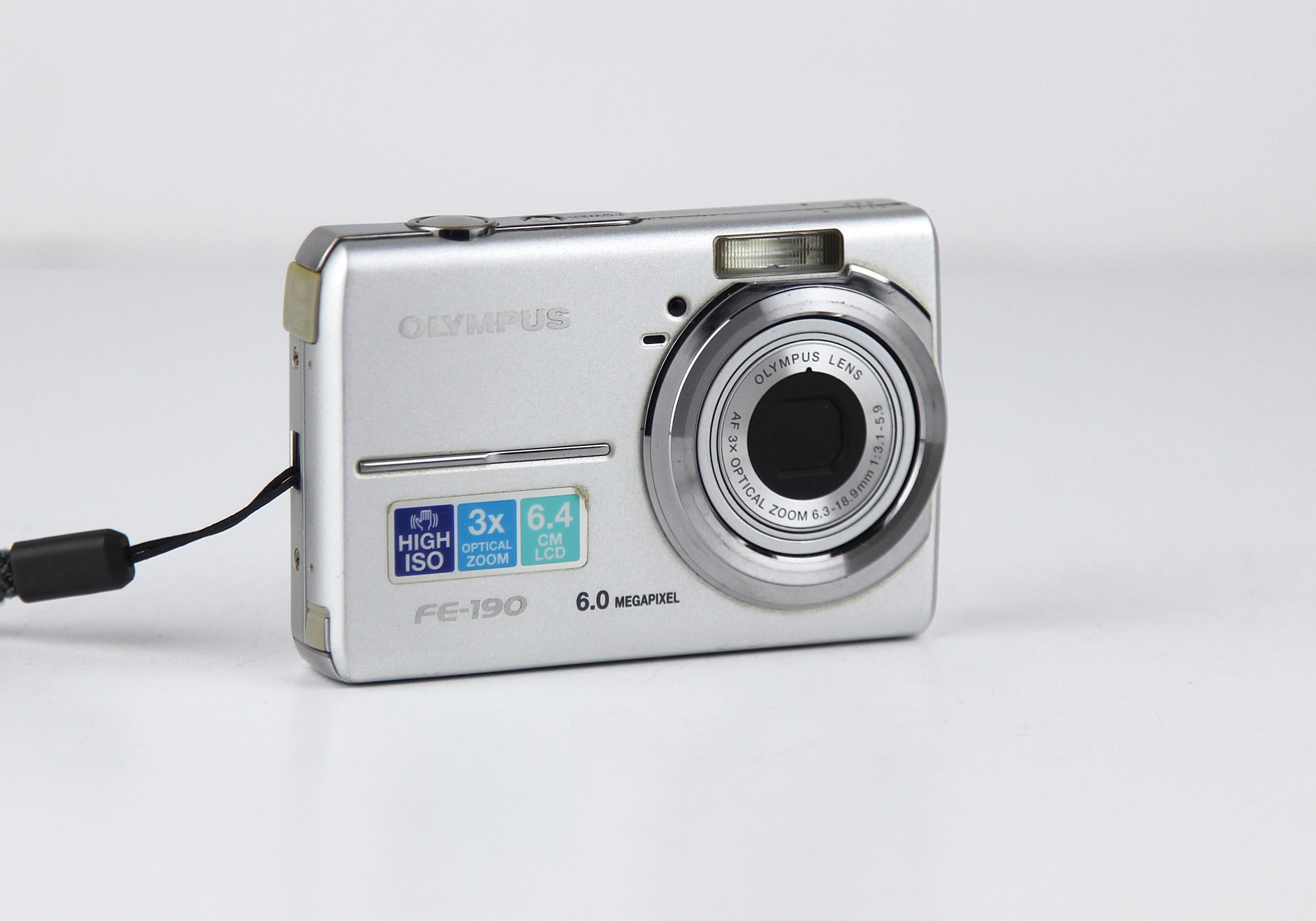 Digital Camera OLYMPUS FE-190 Lens AF 3 X Optical Zoom 6.3 - 18.9