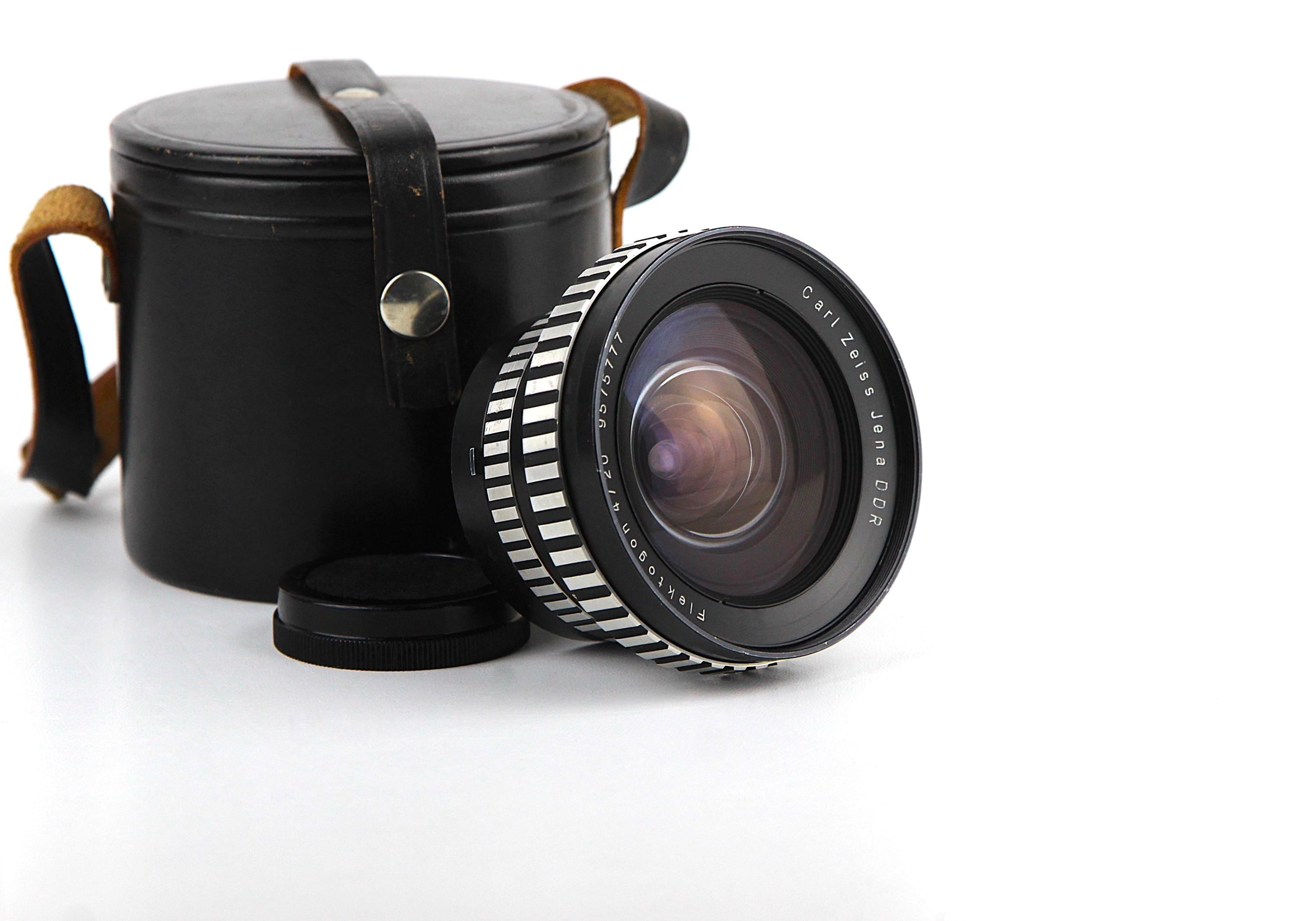 Carl Zeiss Jena 35mm f2.4 Flektogon Lens for M42 | Blue Moon Camera