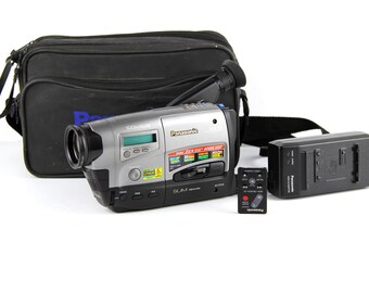 Camescope Hitachi VM-4400 VHS-C Vintage - Pour Pièces - Ne Fonctionne Pas
